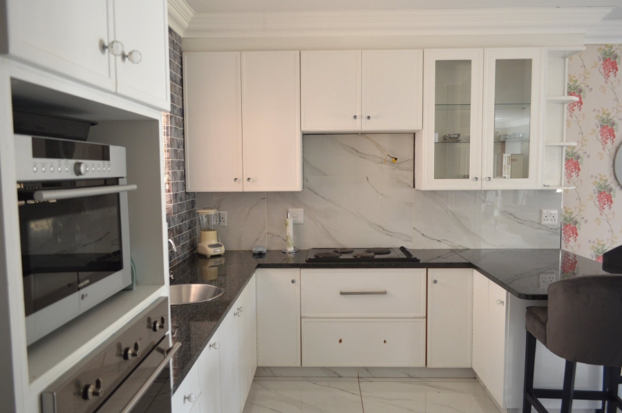 3 Bedroom Property for Sale in Flamwood North West